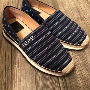 Tory brunch slip on flats 🥿